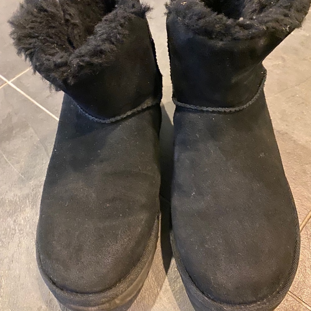 Ugg Mini Bailey Button Ii Boot-Size 7 - image 2